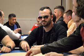 King&#039;s Prague Poker Cup den 1A: Na chipleadu Hruška s Bogášem