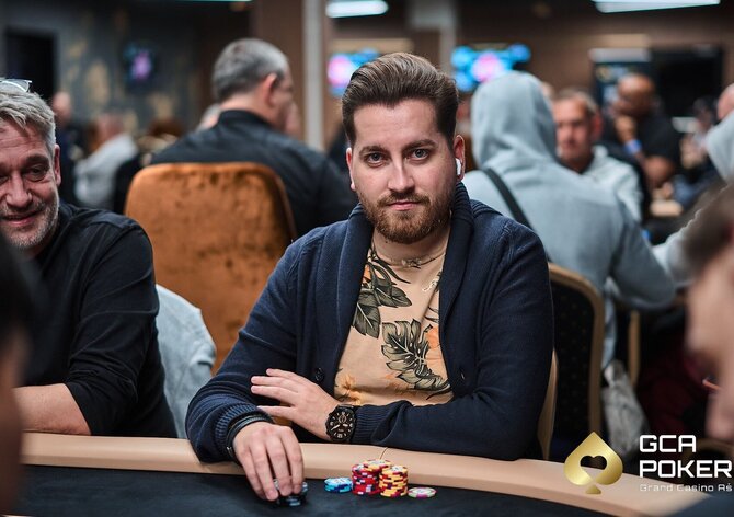 GC Aš: V pátek postoupili v GCA Main Eventu €200K GTD, Dominik Martan, Jan Cvach a Slavomír Rakovan