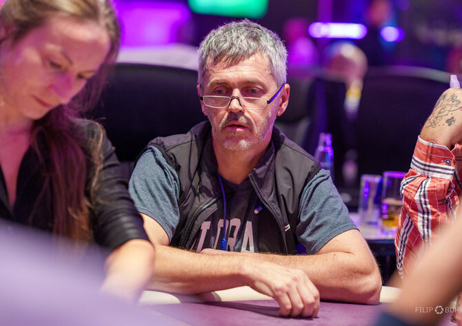 Pilsen Poker Masters: Garance 600K padla! Deal v 11 hráčích!