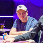 Rebuy Stars Gigafest: Čtvrtek přinesl sedm postupujících a na chiplead se dostal Chris Barlow