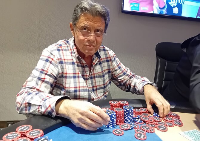 Hilton: Královská sobota zakončena zahraničním heads-up dealem