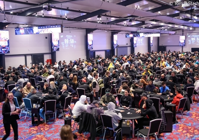 WSOPE: Osm Čechů si zahraje třetí den rekordního Main Eventu!