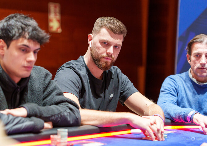WSOP Main Event opět rekordní! Osm Čechů ve třetím dni!
