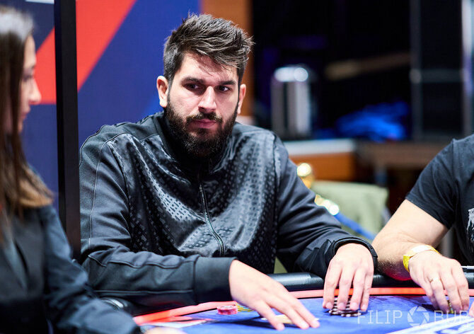 The Big Wrap: Patrik Jaroš chipleaduje 5K Master před finálovým dnem