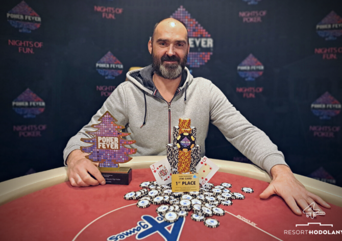 G4G: Iskri veze trofej z Poker Fever X-Mas High Rolleru do Polska