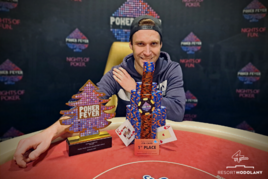 Poker Fever Main Event 5M: Po 1C jde na celkový chiplead Pepi