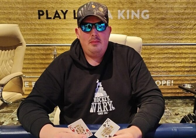 King's: Po dvou flightech Captain Jack Sparrow €150K GTD postoupil zatím jen KV Král