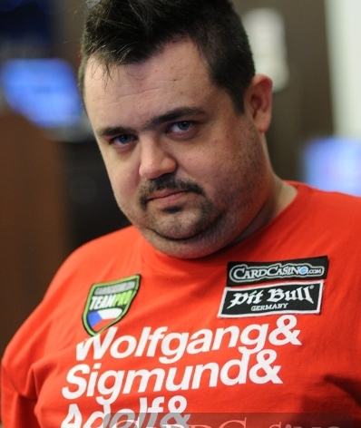 Největší nešťastník: řidič pokerové party