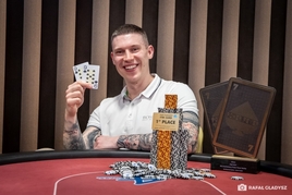 G4G: Nejvíc peněz Indy, oficiální vítěz PFS High Rolleru Adam Siwicki