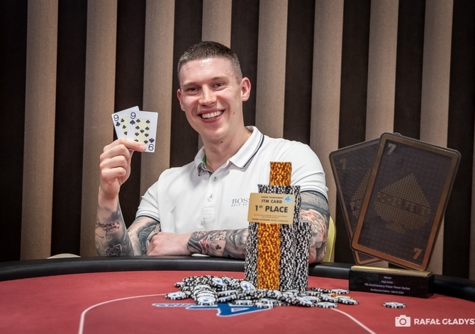 G4G: Nejvíc peněz Indy, oficiální vítěz PFS High Rolleru Adam Siwicki