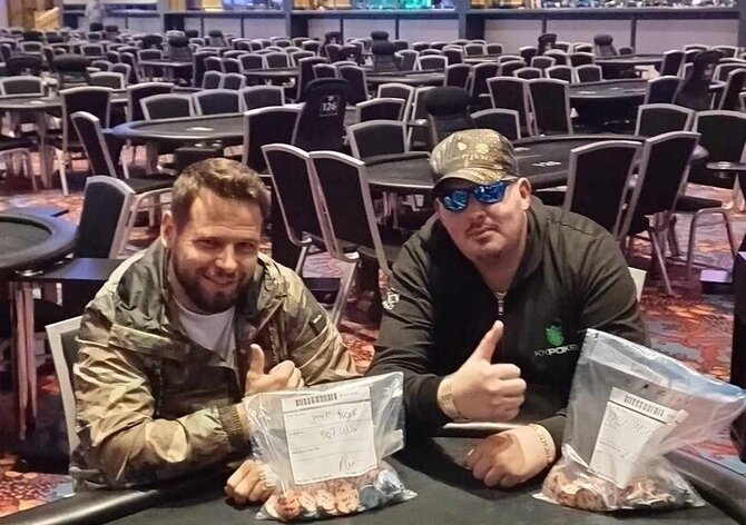 Wolf Millionaire €1M GTD: Dva vedoucí hráči POY, KV Král a J. Dvořák, úřadovali ve dni 1D