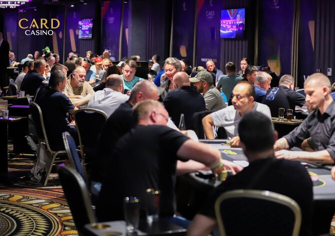 Card ROYAL €250K GTD: Titul jede do Maďarska, runner-upem domácí Jaroslav Pavol