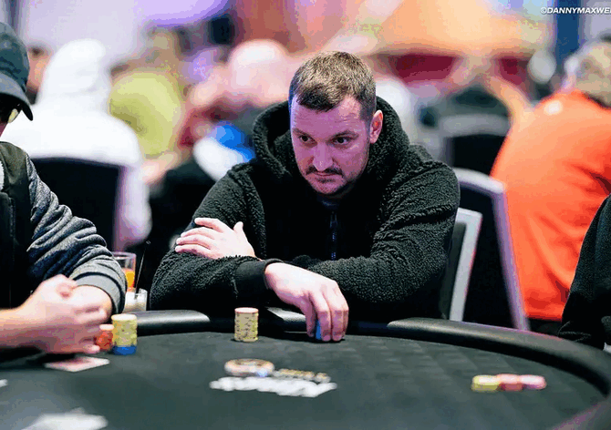 IPS €1M GTD: Martin Utíkal českým chipleaderem po sobotních flightech