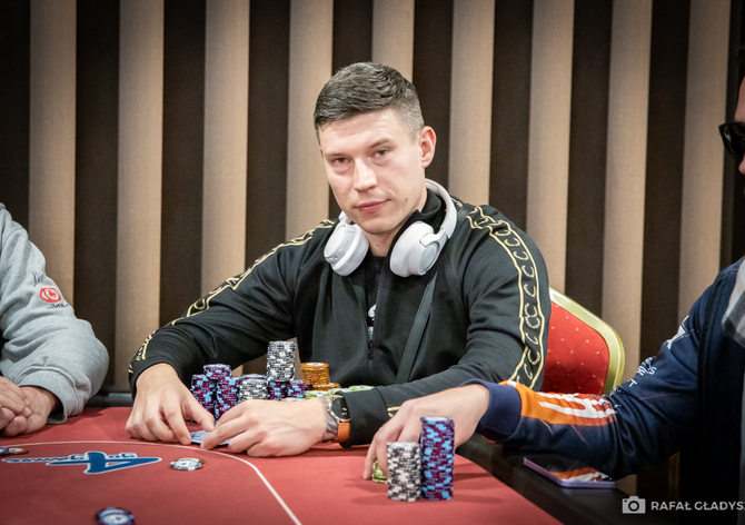 G4G Hodolany: Sobotní flighty PFT Main Eventu ovládl Adam Siwicki