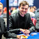 Eureka Prague: Rekord! Martin Kabrhel mezi chipleadery před startem druhého dne!