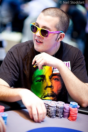 EPT: Hvězdami napěchovaný High Roller chipleaduje Andrew Badecker