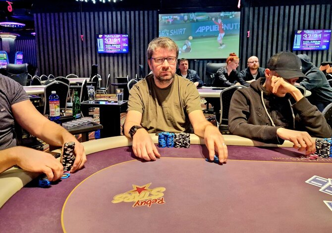 Rebuy Stars Kladno: Úterní 1/2 Million skončil dealem ve čtyřech, titul bere Robert Hencovský
