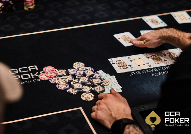 GC Aš|Poker Fever: Overlay se Main Eventu nevyhne, Unavenej druhý v dalším side eventu