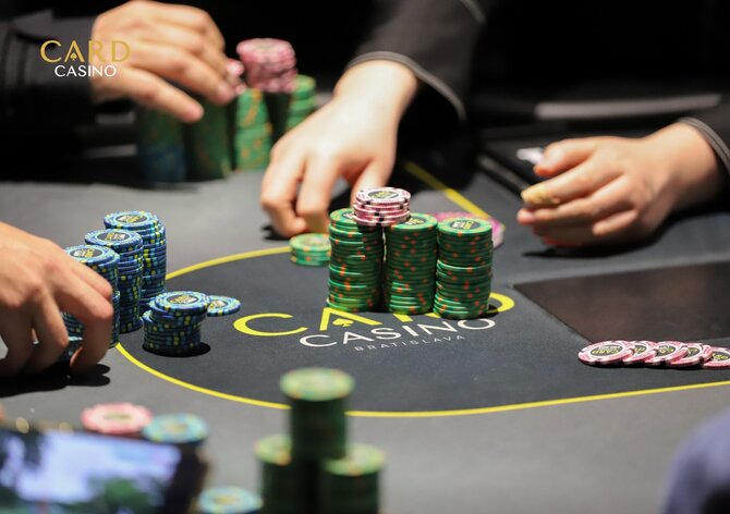 Card Casino Šamorín: V sobotu do dne 2 Main Eventu Skill Poker Master postoupilo sedm CZ hráčů