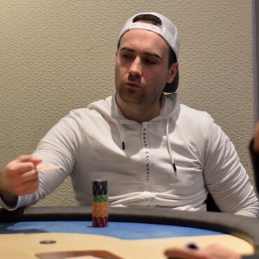 King's: O titul z Main Eventu GCOP €200K GTD zabojují dnes, Jan Cvach, Zdeněk Kordík a Martin Sládek