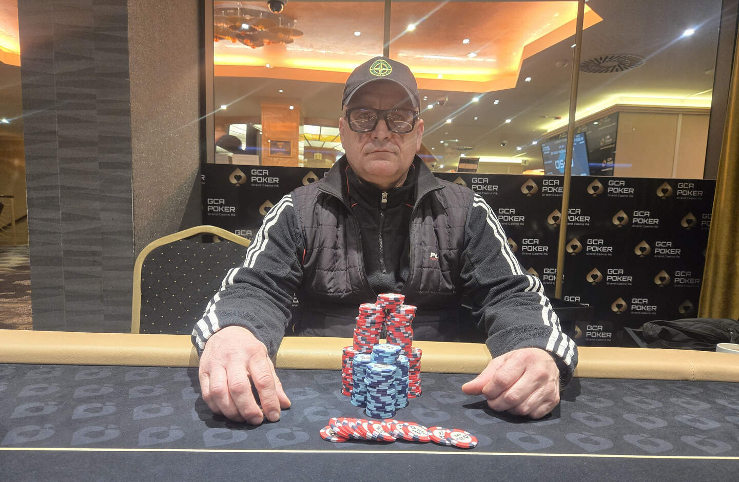 classic-friday_retina_retina classic-friday_retina_retina