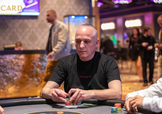 Card Casino Šamorín: Card Poker Series má za sebou úvodní tři flighty, zatím postoupili dva Češi