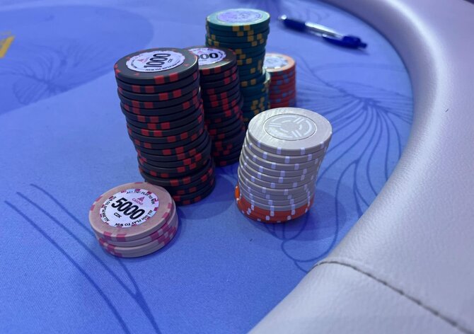 ALL INN Casino: Handičky, bad beaty i straddle pěkně do kolečka