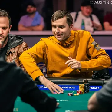 WSOPC: Jde si Kabrhel pro další prsten? V bounty eventu je průběžně druhý!