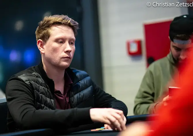 WSOP Las Vegas 2025: Michal Schuh vede čtyřčlennou českou družinu do čtvrtého dne Main Eventu