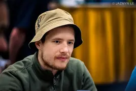 WSOP Las Vegas 2025: Roman Hrabec a Lukáš Záškodný jdou do třetího dne $3K Mid-Stakes Championshipu