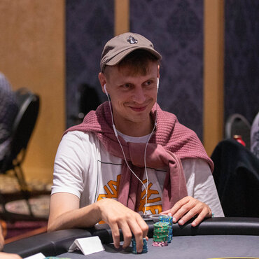 Card SK: Domácí borci Andrej Desset a Ján Petráš v dealu Grand Prix, dva CZ hráči na finálovém stole