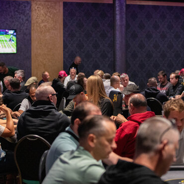 Card SK - PPT €400K GTD: Prvních 16 postupujících ze dne 1A