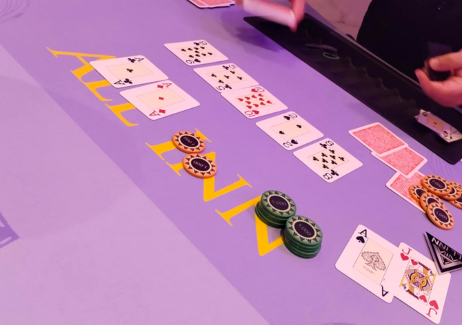 ALL INN: Novoroční ALL INN With Stars