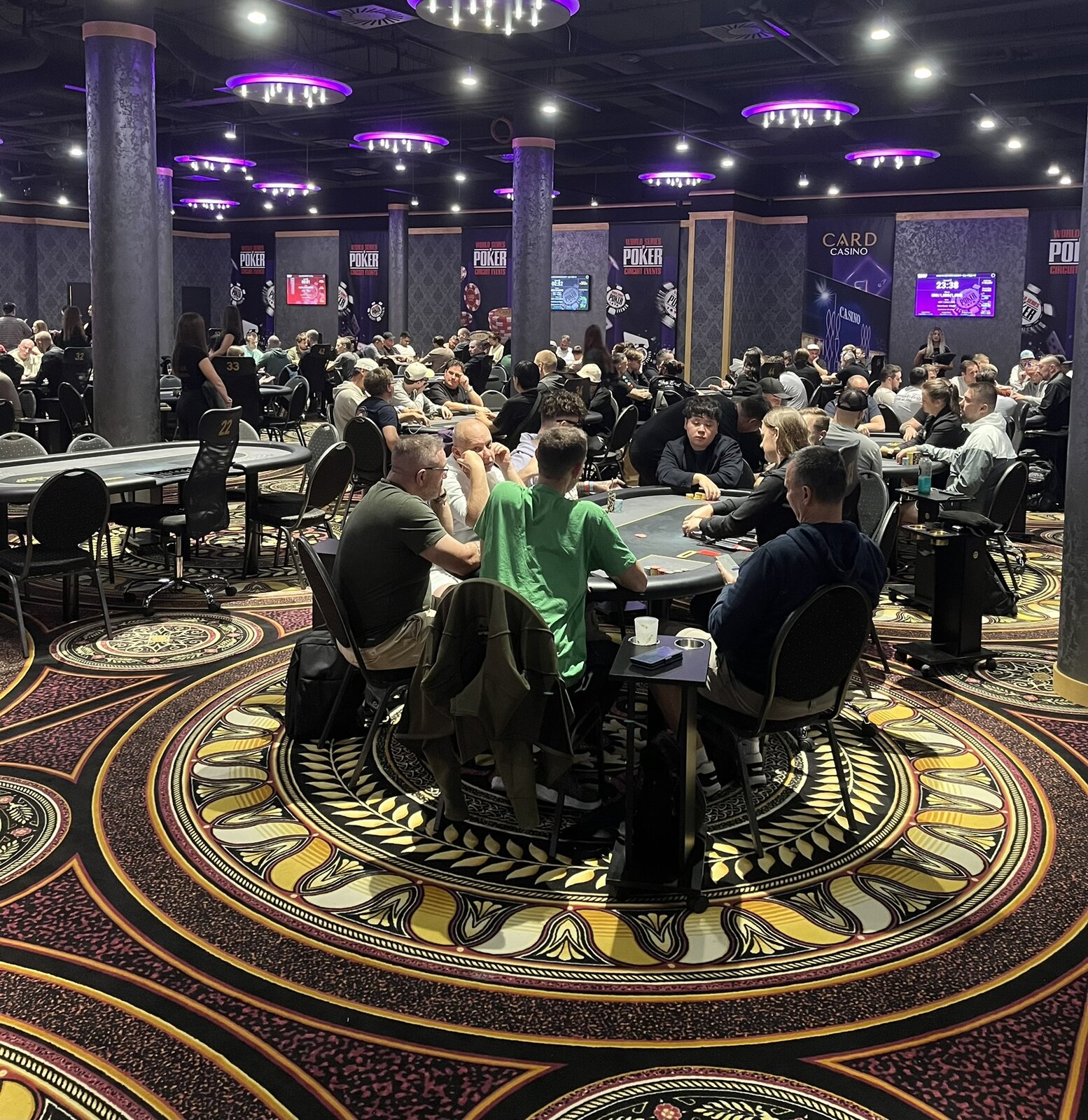 room_PLO1M_card_blava room_PLO1M_card_blava