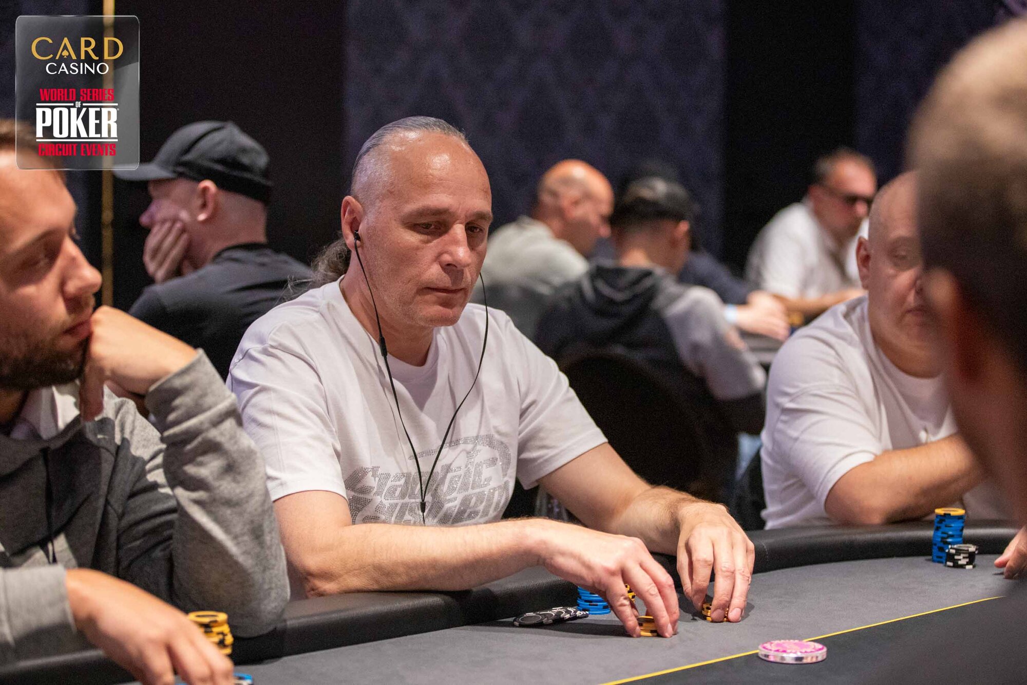 lon_card_blava lon_card_blava