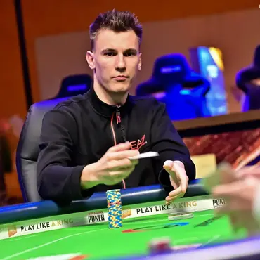 King's KM EPC: České stopy v KM EPC Super Main Eventu i v High Rolleru