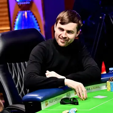 King's IPS: Jeden ze dvou sobotních flightů Main Eventu IPS €1,5M GTD ovládl martinkabrhell-X