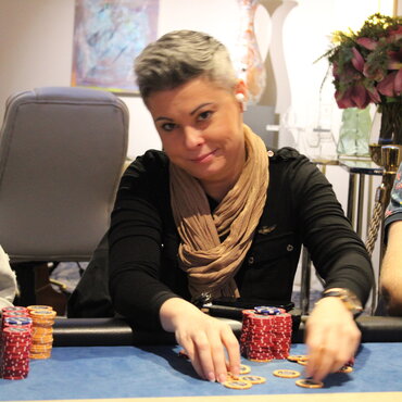 Hilton: Alyz Kalíková skončila druhá ve čtvrtečním Mystery Bounty €10K GTD