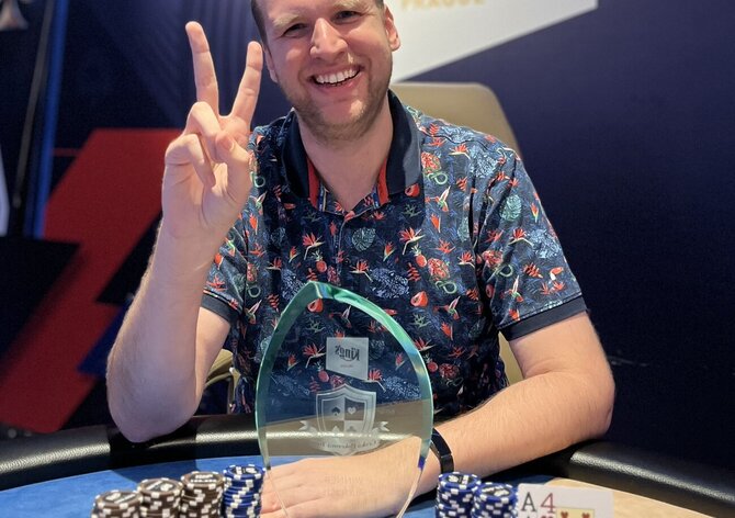 ČPT říjen (Hilton) €40K GTD - vítězem bez dealu se stává Adam Polek!