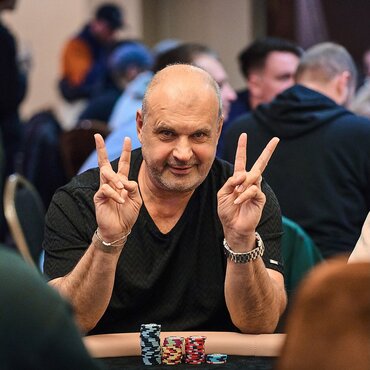 Poker pomáhá fotbalu! Petr Rychlý shání hráče do Baníku!