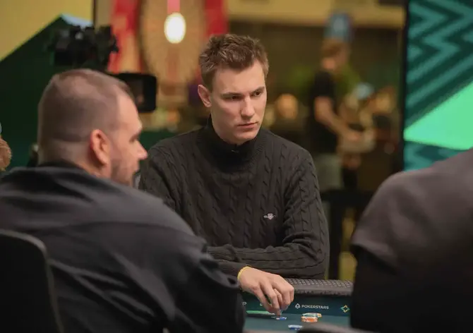 BSOP: Žižka chipleaderem, Kabrhel čtvrtý v poslední šestici BSOP $100K Main Eventu