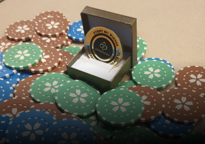 Prosinec v Showdownu: Poker pro běžné smrtelníky!