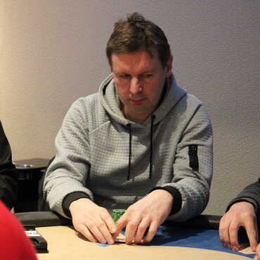 King's Benelux Classics €300K GTD: Batole a Richard Hromčík si zahrají dnešní finálový den