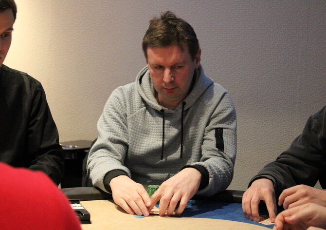 King's Benelux Classics €300K GTD: Batole a Richard Hromčík si zahrají dnešní finálový den