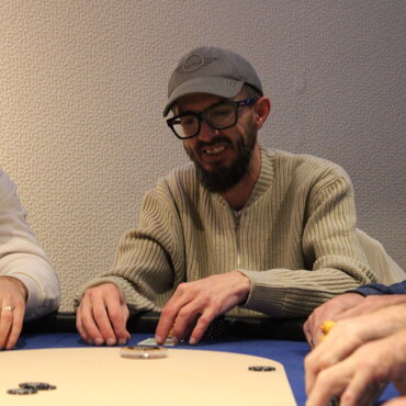 Hilton: Rovný deal v heads-upu čtvrtečního Mystery Bounty eventu, Valerii Kalynych runner-upem