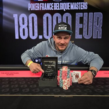Český pátek v Aši: Greiza ovládl High Roller, Unavenej jeden z flightů Masters!