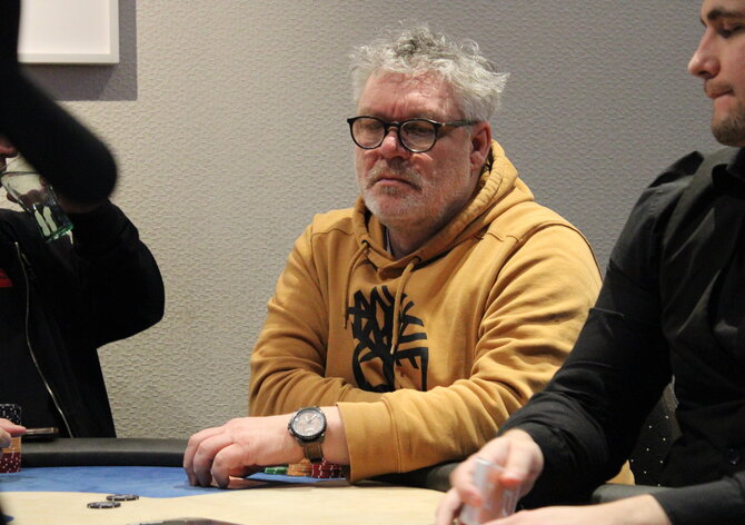 ČPT 1M Hilton: 63 entries ve dni 1A, na chipleadu Bedlstein!