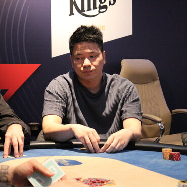 Hilton | MCS €40K GTD: Do finále vstoupí z pozice chipleadera Quang Nguyen