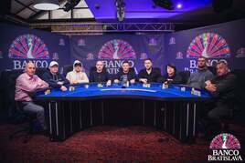 Šampionem Slovak Poker Open je Rakušan Hillinger, dva Češi na FT!