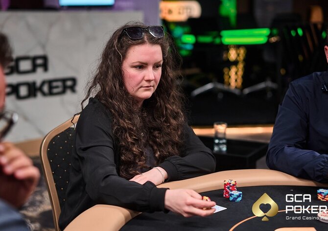 GC Aš: Lucinda ve finále PLO Main Eventu €100K GTD, Robert Lakatoš v dealu Megastacku